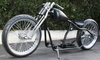 R02-B MMW NEW SCHOOL BOBBER