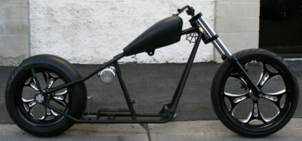 N130 WEST COAST CHOPPERS CALI STYLE CFL 23 FRONT