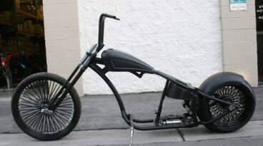 N363  MMW GOLIATH 300 ,26 SOFTAIL CHOPPER