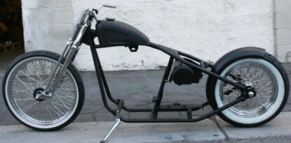 N235 : OLD SCHOOL RIGID WHITEWALL BOBBER