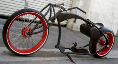 N246  SUPER SCHWINN  ROOKE STYLE , 200 REAR , 23 FRONT