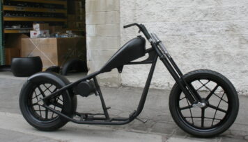 N296  WEST COAST STYLE , MURDERED OUT , 200 REAR MOTO-MAGS